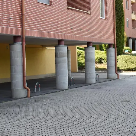 Romai Lakopark Pool Apartman Apartman