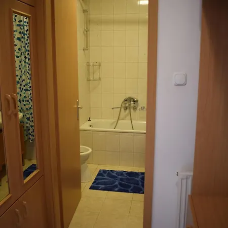 Apartman Romai Lakopark Pool Apartman *